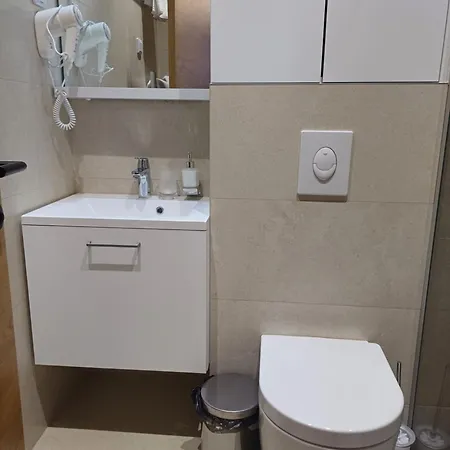 Zlatni Javor, 410 Jahorina