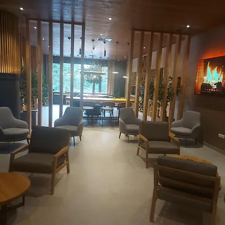 Zlatni Javor, 410 Jahorina