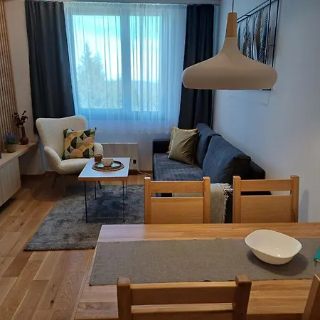 Zlatni Javor, 410 Hotel apartamentowy *