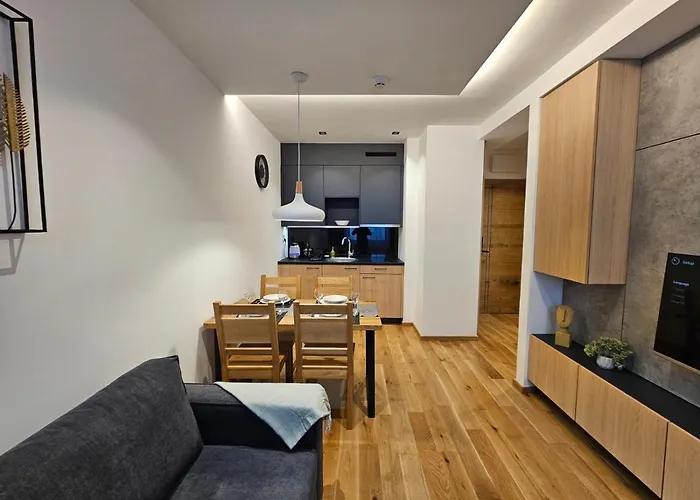 Aparthotel Zlatni Javor, 410