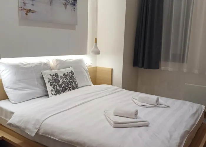 Zlatni Javor, 410 * Jahorina