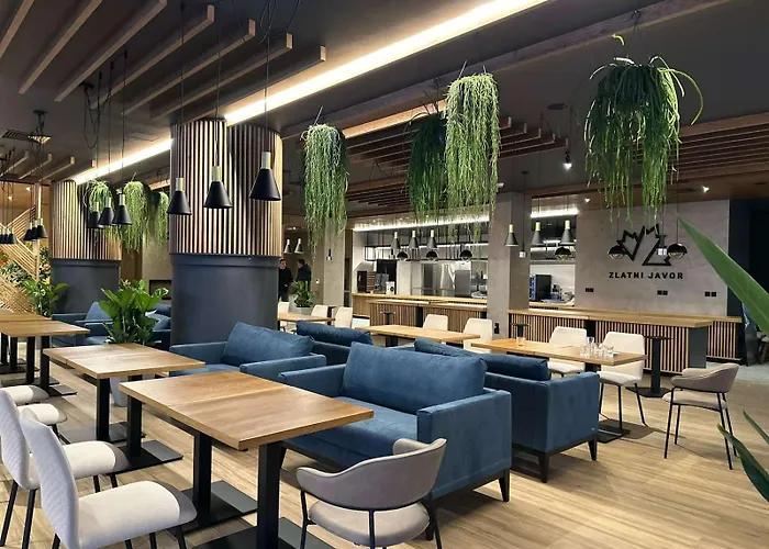 Zlatni Javor, 410 Aparthotel *